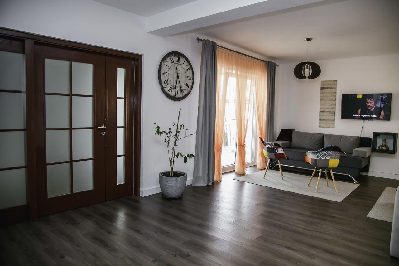Lgp Exclusive Apartment Bihac Exterior photo